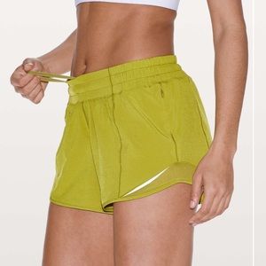 Lululemon Hotty Hot Short